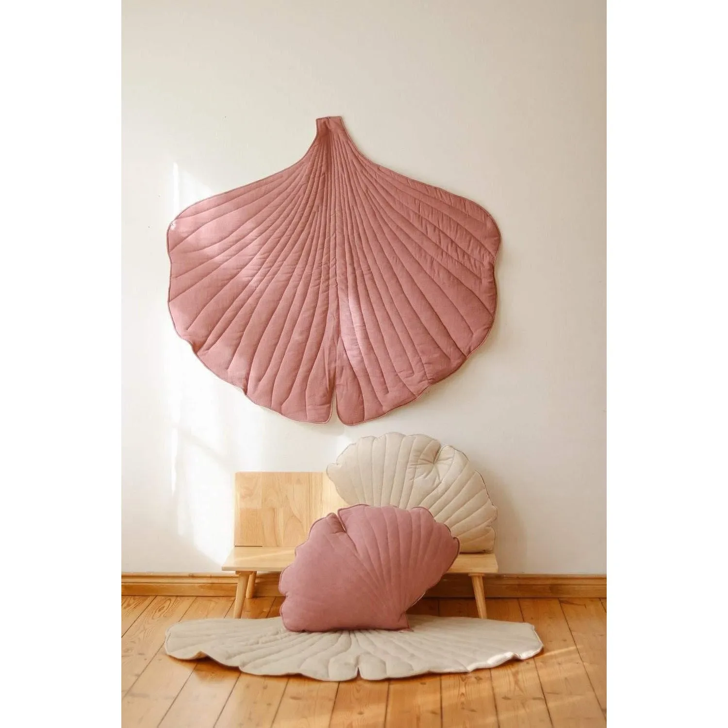 Linen Ginkgo Leaf Mat
