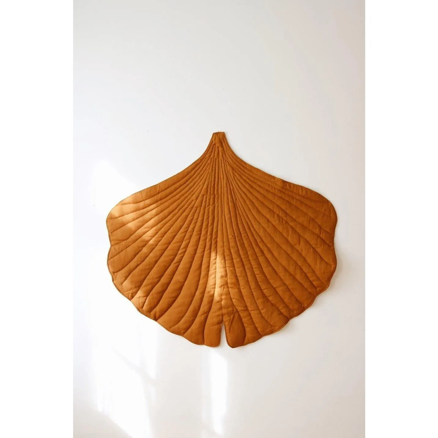 Linen Ginkgo Leaf Mat