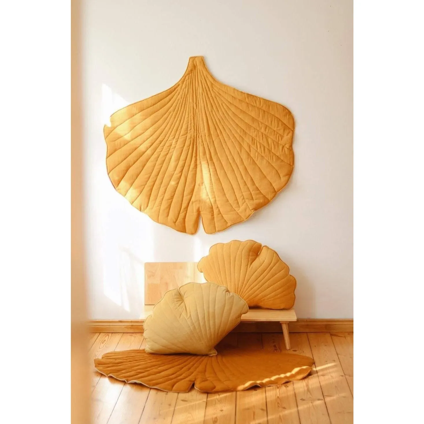Linen Ginkgo Leaf Mat
