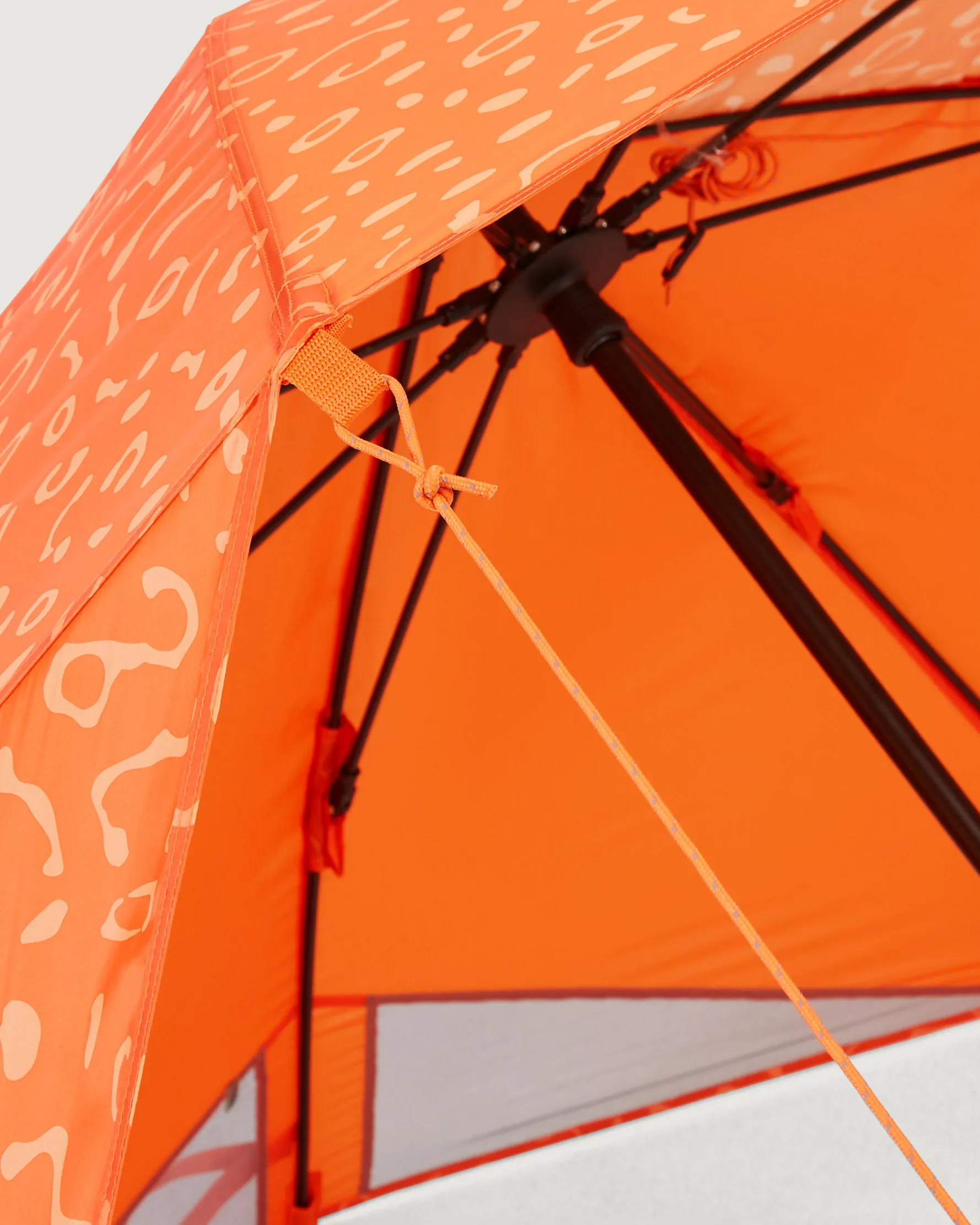 Retreat Umbrella Beach Shelter - Alpenglow/Lolly Manta Print